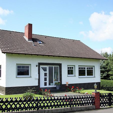 A Detached Holiday Home In A Highly Scenic Area Trierscheid ภายนอก รูปภาพ