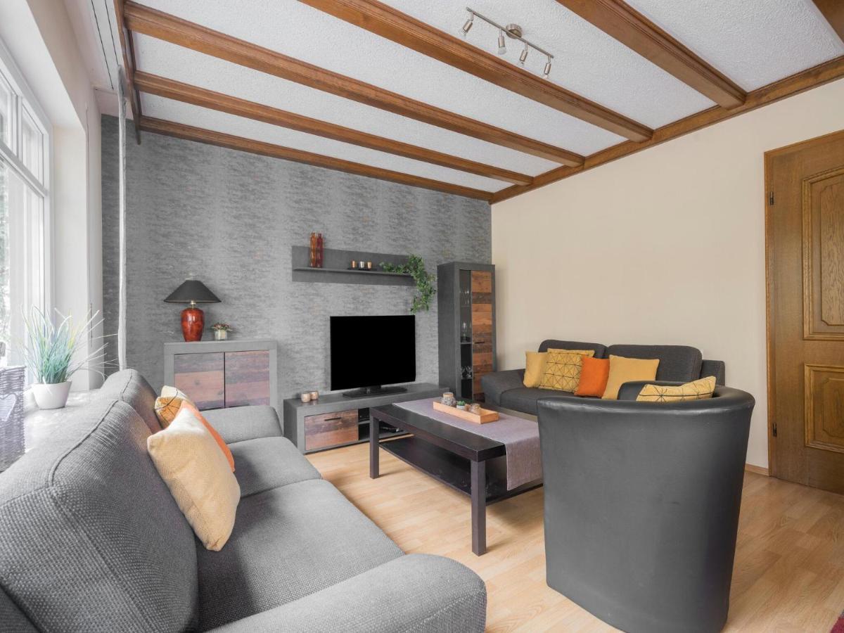 A Detached Holiday Home In A Highly Scenic Area Trierscheid ภายนอก รูปภาพ