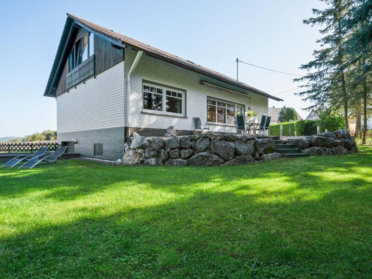 A Detached Holiday Home In A Highly Scenic Area Trierscheid ภายนอก รูปภาพ