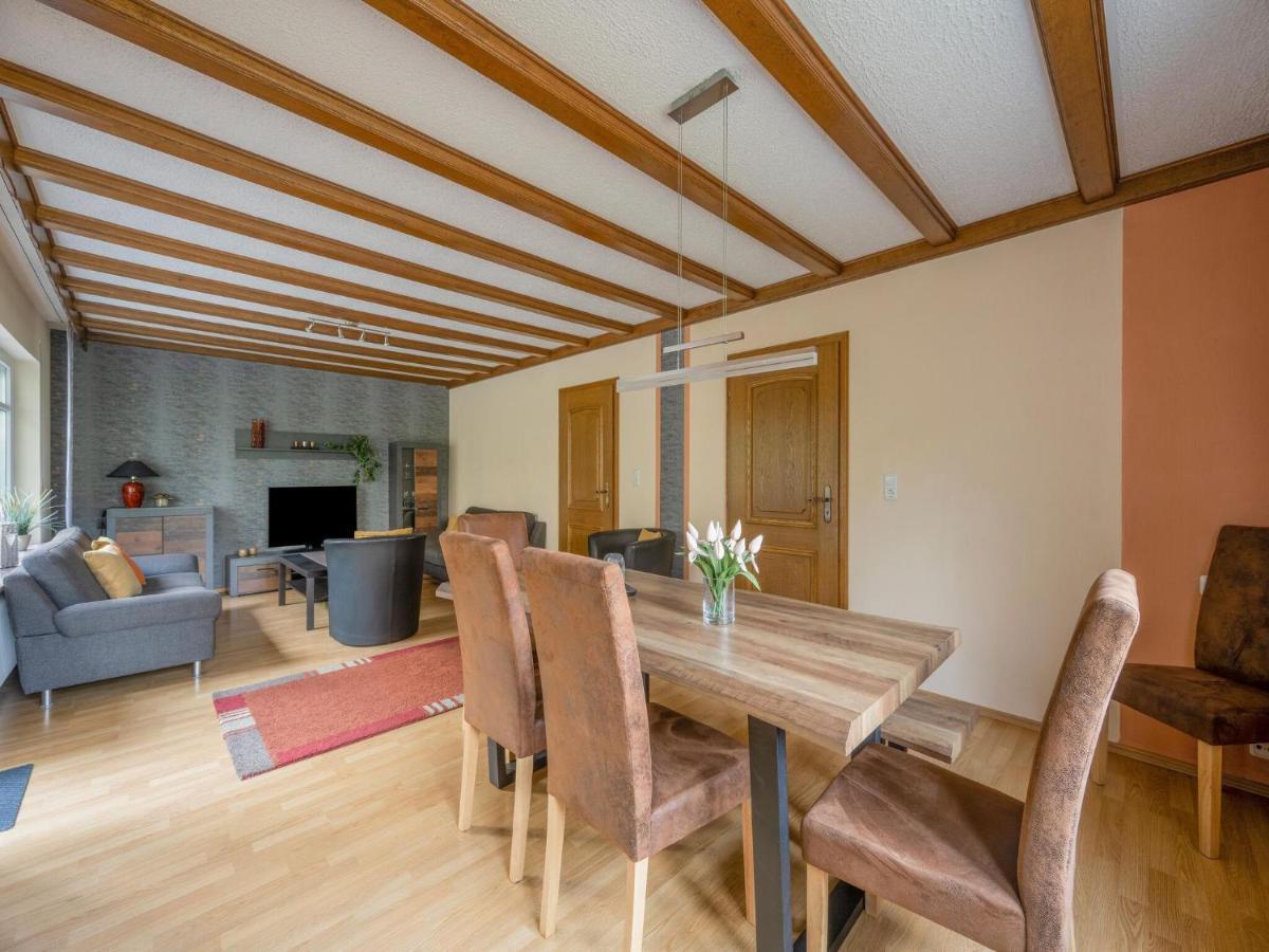 A Detached Holiday Home In A Highly Scenic Area Trierscheid ภายนอก รูปภาพ
