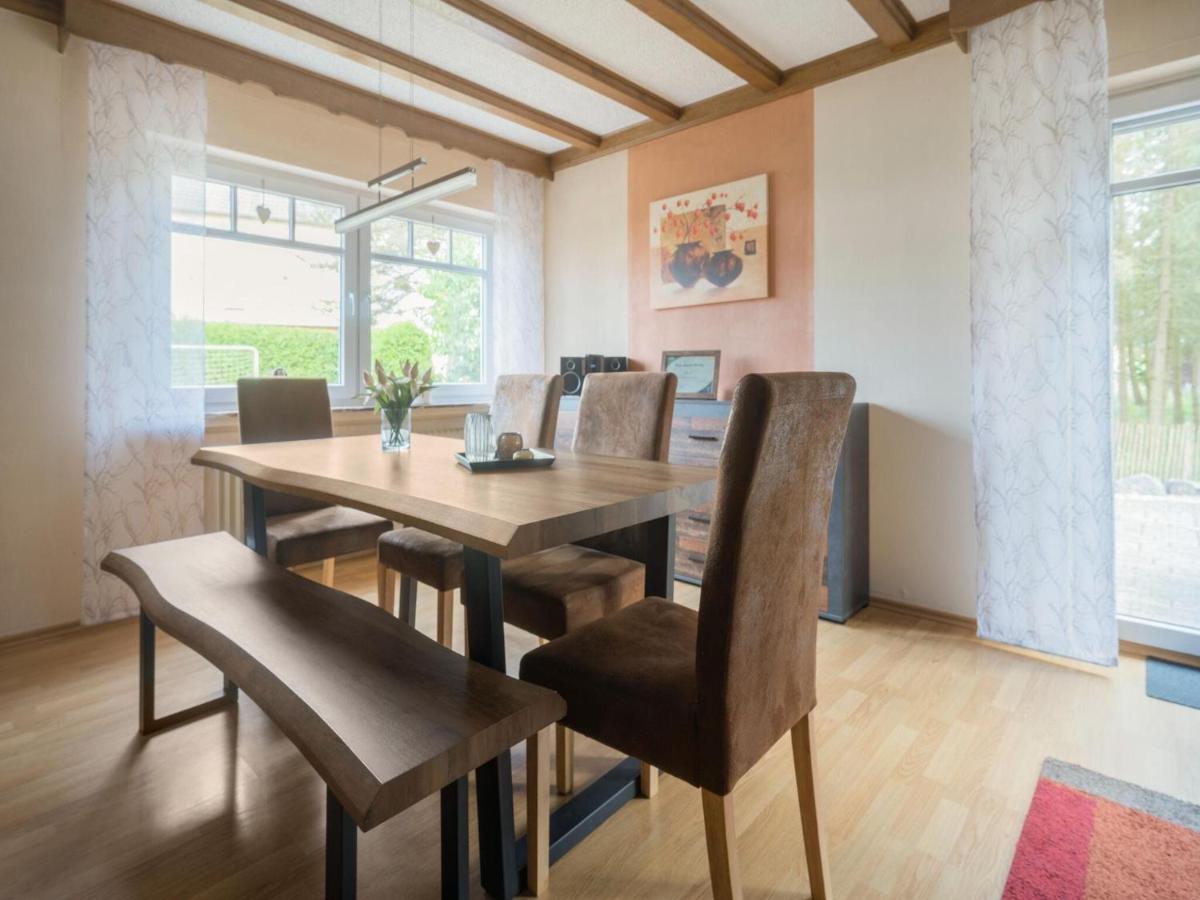 A Detached Holiday Home In A Highly Scenic Area Trierscheid ภายนอก รูปภาพ
