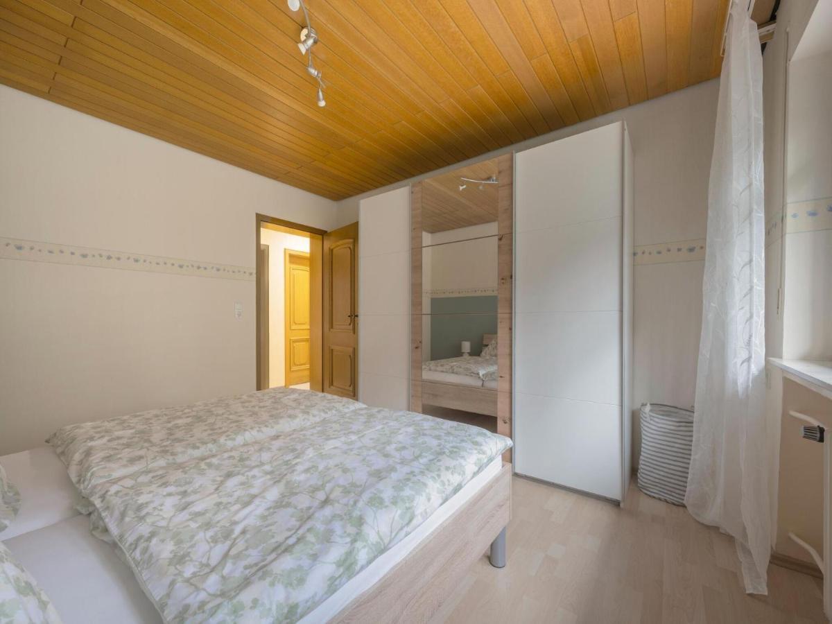 A Detached Holiday Home In A Highly Scenic Area Trierscheid ภายนอก รูปภาพ