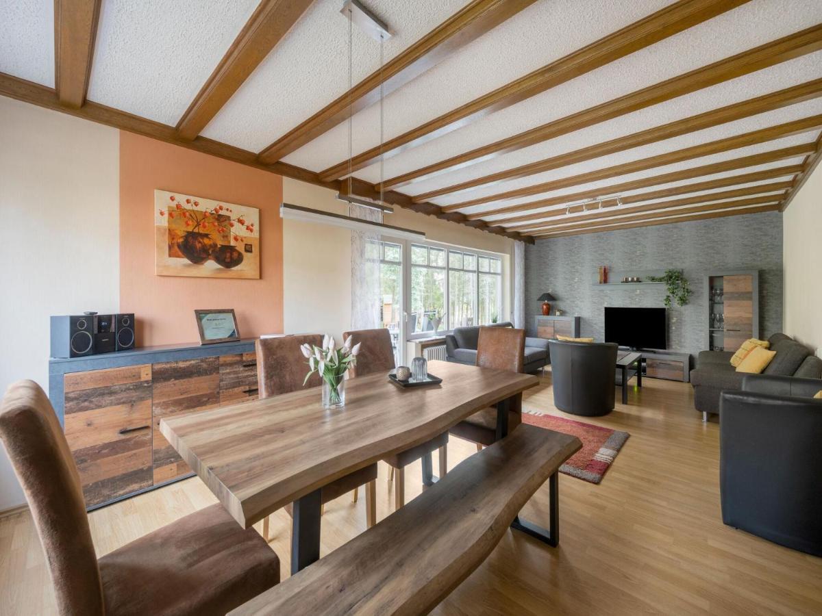 A Detached Holiday Home In A Highly Scenic Area Trierscheid ภายนอก รูปภาพ