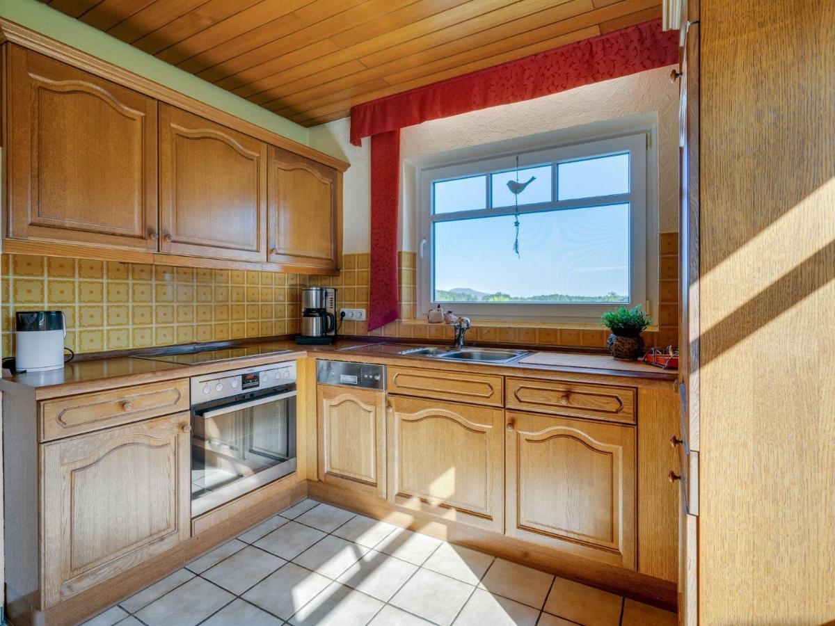 A Detached Holiday Home In A Highly Scenic Area Trierscheid ภายนอก รูปภาพ